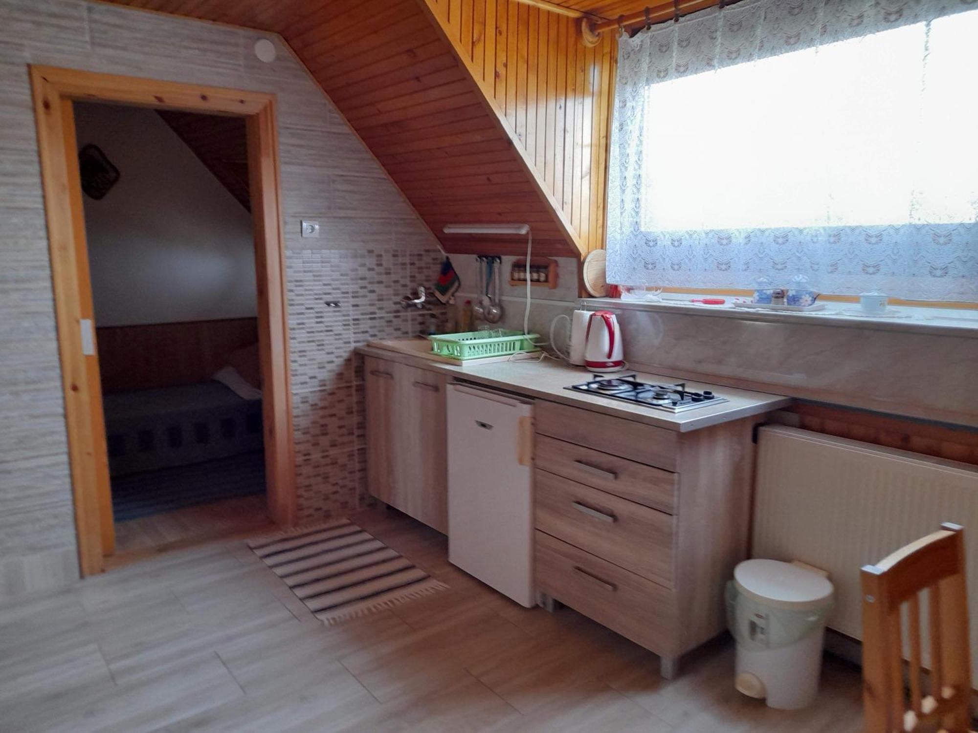 Harmonia Vendeghaz 100 Meterre Az Igali Gyogyfuerdotol Apartment Ngoại thất bức ảnh