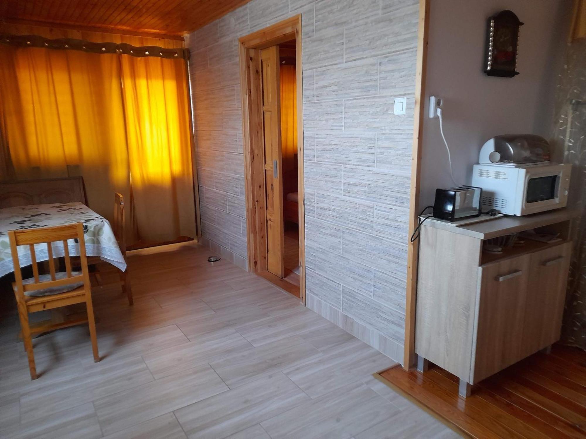 Harmonia Vendeghaz 100 Meterre Az Igali Gyogyfuerdotol Apartment Ngoại thất bức ảnh