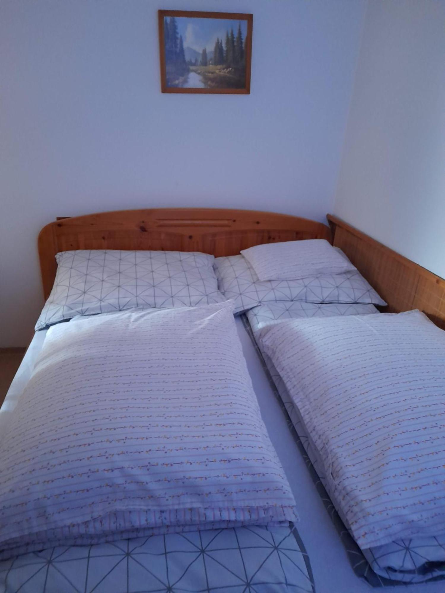 Harmonia Vendeghaz 100 Meterre Az Igali Gyogyfuerdotol Apartment Ngoại thất bức ảnh